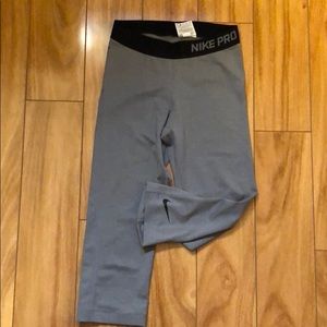 Nike cropped yoga